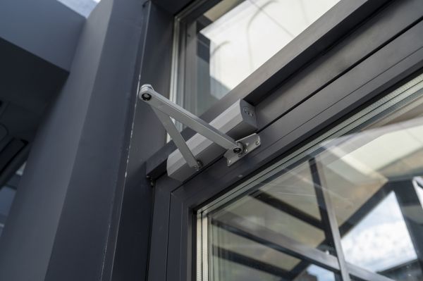 Cost of Door Closer Mounting in Broomfield