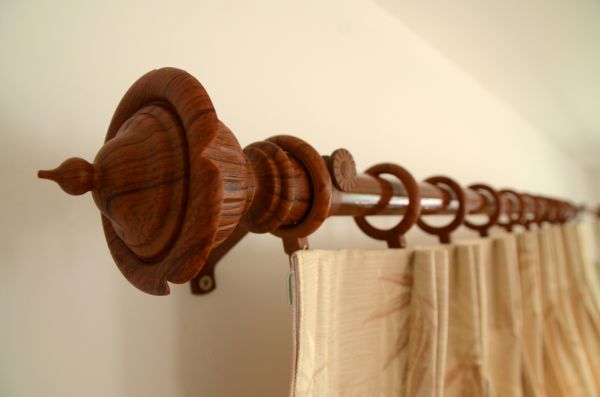 Cost of Curtain Rod Mounting in Broomfield