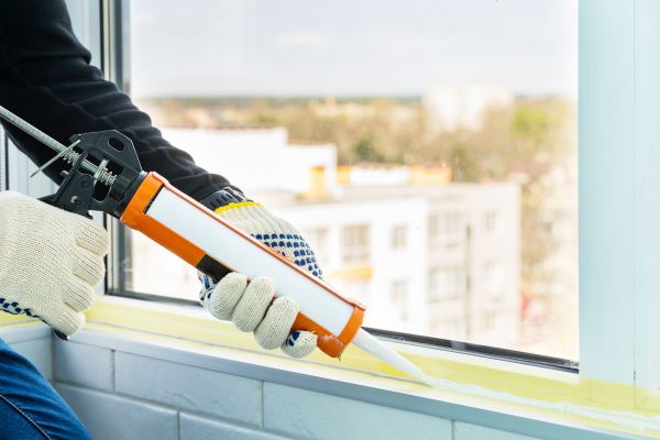 Cost of Window Recaulking Service in Broomfield