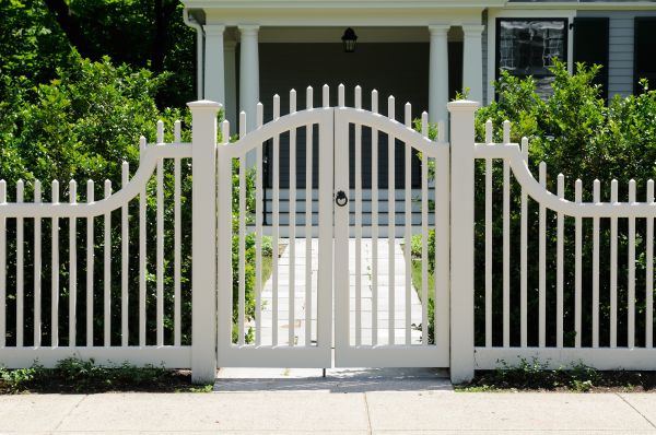 Cost of Gate Hinge Replacement in Broomfield